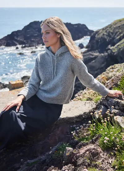 Fisherman Cashmere Cropped Hoodie